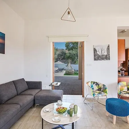 Konnos View, Stunning 6bdr With Private Pool, Close To Konnos