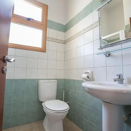 Konnos View, Stunning 6bdr With Private Pool, Close To Konnos * Protaras