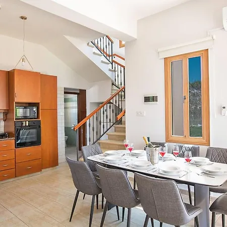 Konnos View, Stunning 6bdr With Private Pool, Close To Konnos * Protaras
