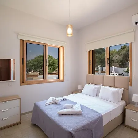 Konnos View, Stunning 6bdr With Private Pool, Close To Konnos *